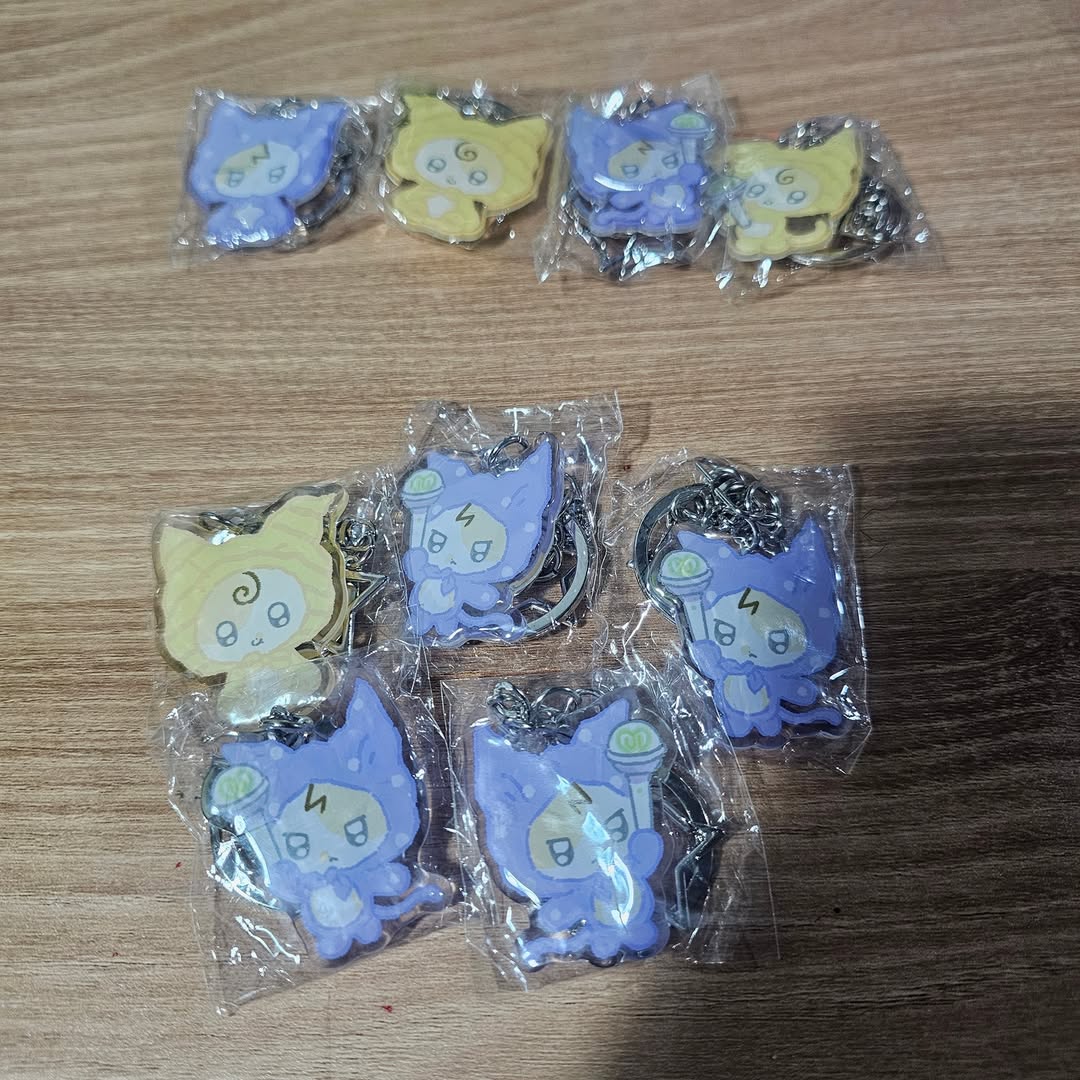 IU Found At Eight 快閃店鑰匙圈