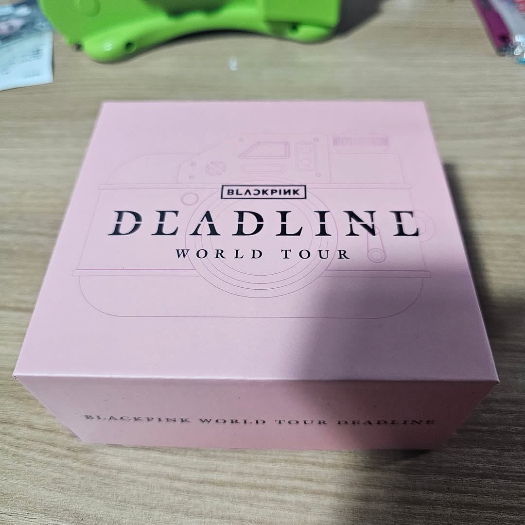 BLACKPINK  Deadline演唱會小相機